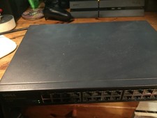 Switch DELL PowerConnect 2724