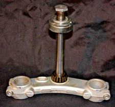 Té DE FOURCHE INFERIEUR 12.09704.057 1209704057 AHB0470 TRIAL BETA REV80 2007