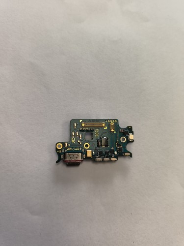 Circuit connecteur charge - de,