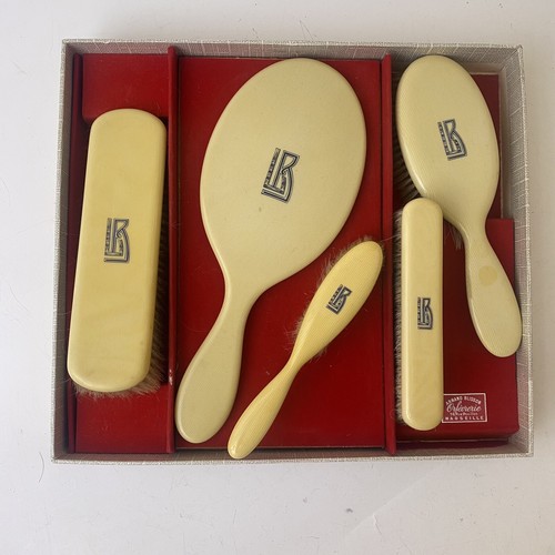 Ensemble toilette brosses - de,