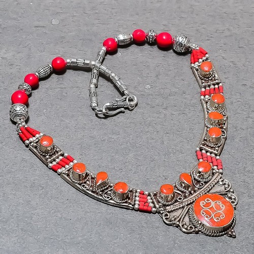 Collier bijoux népalais