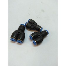 LOT DE 3 RACCORDS PNEUMATIQUES