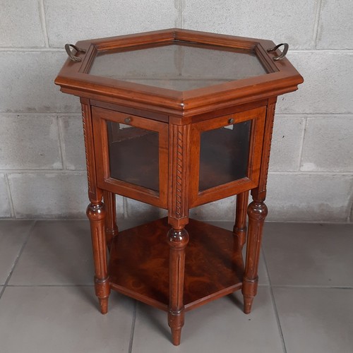 Petite table thé - table,