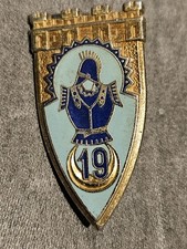 Insigne Pucelle Militaire Du