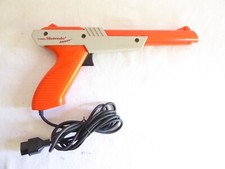 NINTENDO - NES - PISTOLET - ZAPPER - ORANGE ET GRIS / GREY - 1985 - TESTE OK !