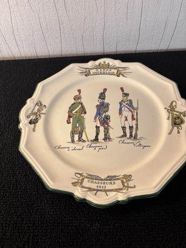Assiette collection garde