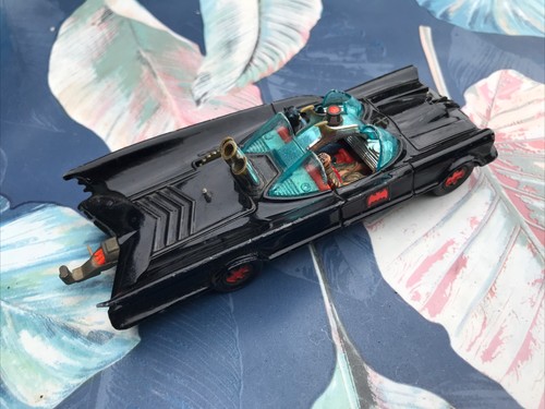 Corgi batmobile ancien - corgi,