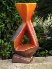 70' S VASE EN RESINE signé