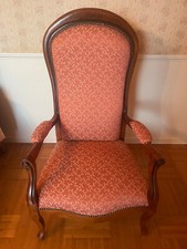 Fauteuil Voltaire capitonné en merisier très bon état