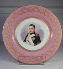 Assiette en porcelaine dans le