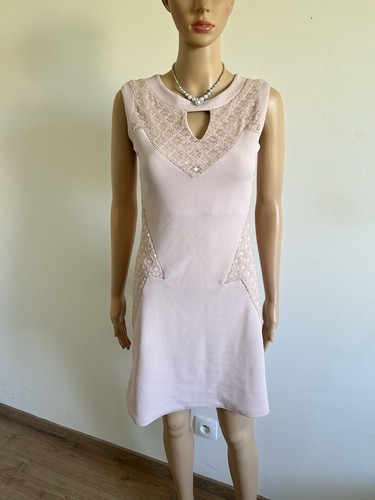 Robe rose claire sans manches