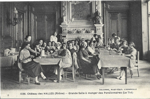 Les halles le château - halles, 69