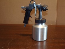 Pistolet à peinture pneumatique