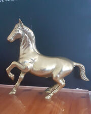 Statue de cheval de course en