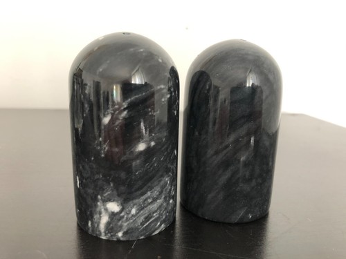 Salière poivrière en - et,