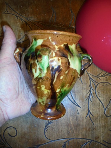Ancienne poterie terre - ancienne, cuite