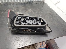 Feu arriere principal droit