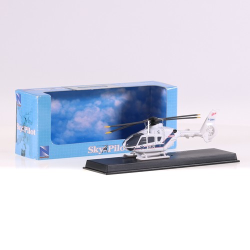 New ray 29716 eurocopter - ray, ed135