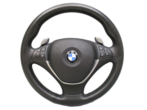 Volant multifonction avec - volant,