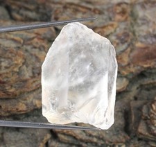 23,10 ct pierre précieuse