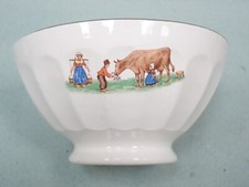 Ancien bol côtelé décor de vaches d'enfants et porteuse de lait - Hollandais