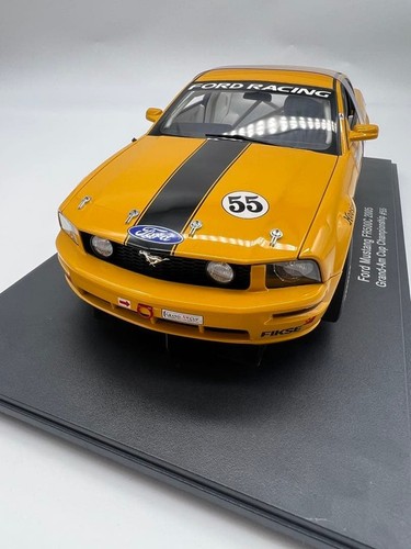 Autoart boîte disponible - boîte,
