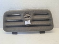 Porte trappe coffre coté