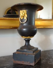 Vase en fonte et bronze doré