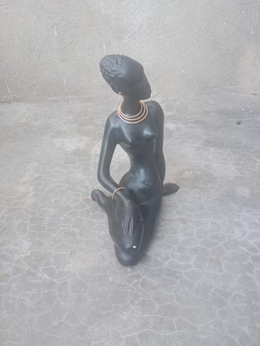Statue vintage africaniste