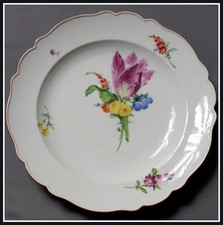 MAGNIFIQUE ASSIETTE EN