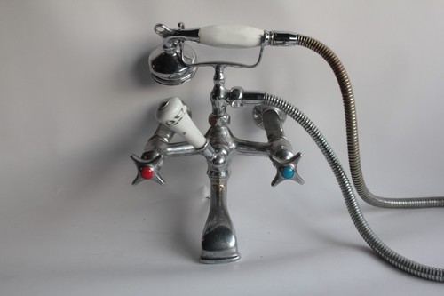 Ancien robinet baignoire - de,