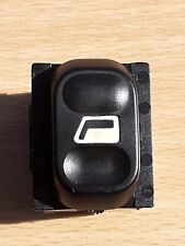 Bouton interrupteur lève vitre droit Citroën Xsara 3 de 2003, berline, break