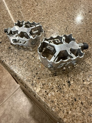 Heman pedals old mid school - old,