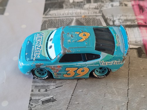 Voiture mattel disney pixar - voiture,