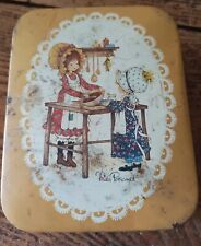 boîte vide métal de collection Miss Petticoat 