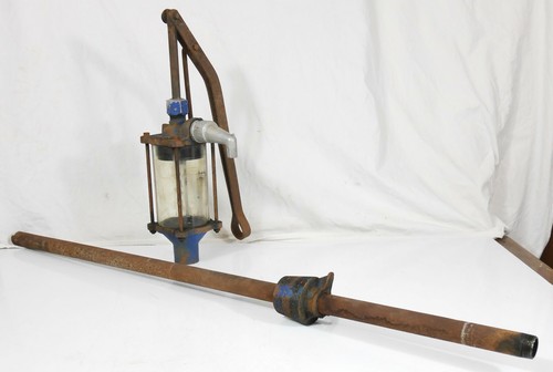 Ancienne pompe huile essence - a,
