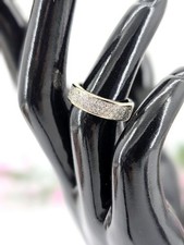 Bague bandeau pavée 3 rangs