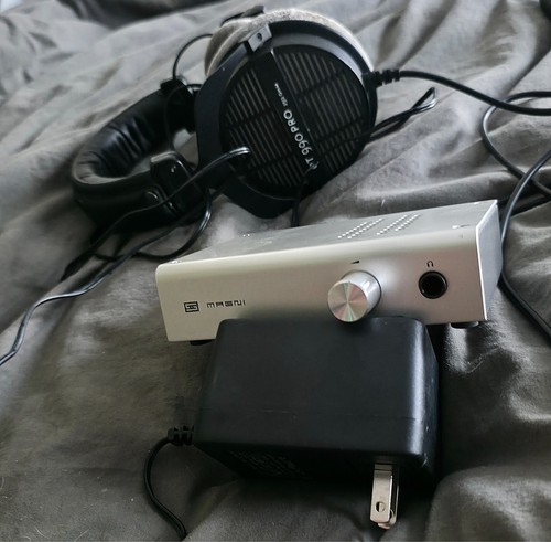 Schiit magni amplifier and - 3,