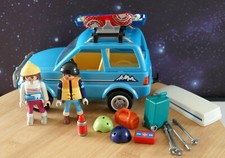 PLAYMOBIL VOITURE DEPART EN VACANCES A LA NEIGE + 1 COUPLE + ACCESSOIRES + SKIS