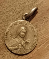 Médaille Religieuse Ancienne Ste Thérèse De Lisieux  Normandie 