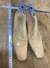 n° 8 old tool, outil ancien de Cordonnier bottier, forme à chaussure  femme