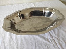 Plat de service ovale creux en inox  35 x 22,5 cm