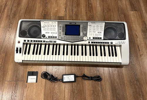 Yamaha psr 2000 keyboard - yamaha,