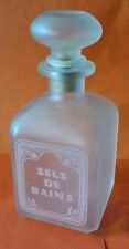 Bouteille Pour Sel De Bain En Verre Dépoli Hauteur 21 cm Largeur 9,3 cm 0kg846