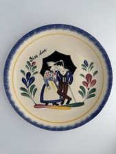 Lot de 2 assiettes en faïence de Pornic. Peinture à la main, Bretagne,XXe siècle