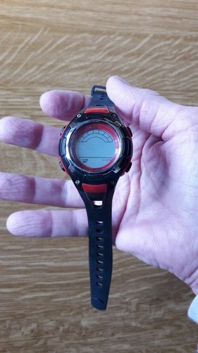 Montre noir rouge alarme - montre,