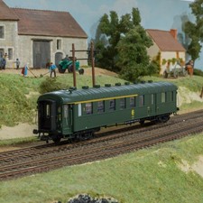 R37 42220 voiture fourgon