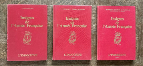 Livres insignes armée - livres,