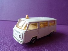 AA473 MAJORETTE FOURGON VW