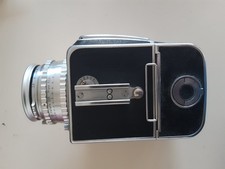 APPAREIL PHOTO HASSELBLAD AVEC OBJECTIF ZEISS ET ETUI CUIR